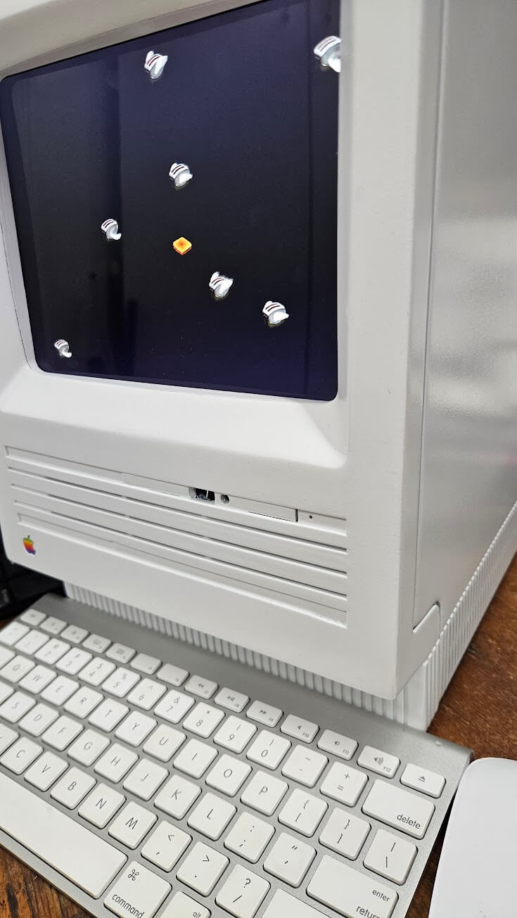 mac se flying toasters