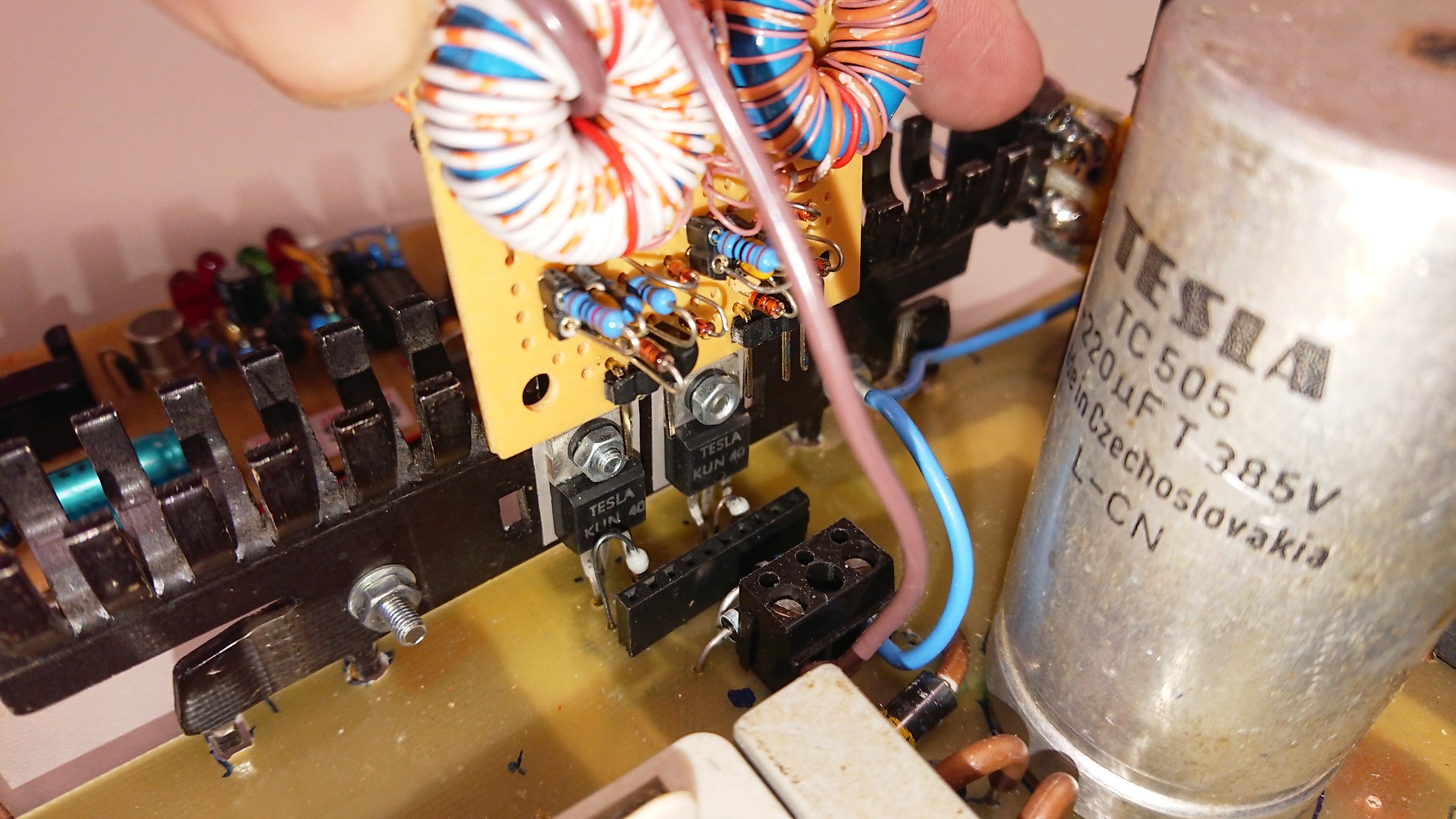 555-controlled Switching Mode Power Supply | Hackaday.io