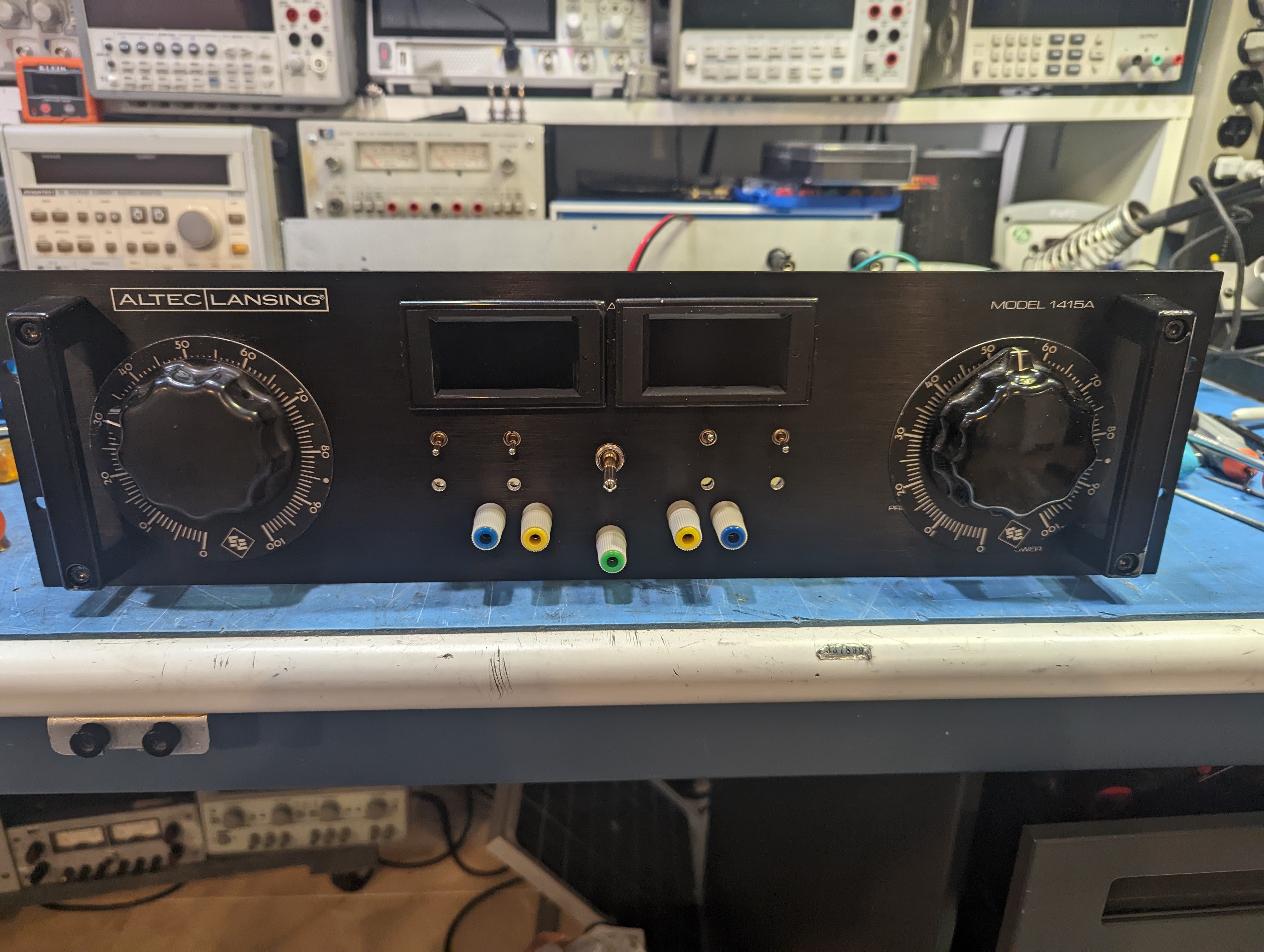 Variable Source Terminals Gallery | Dual Isolated Variable Voltage Source | Hackaday.io