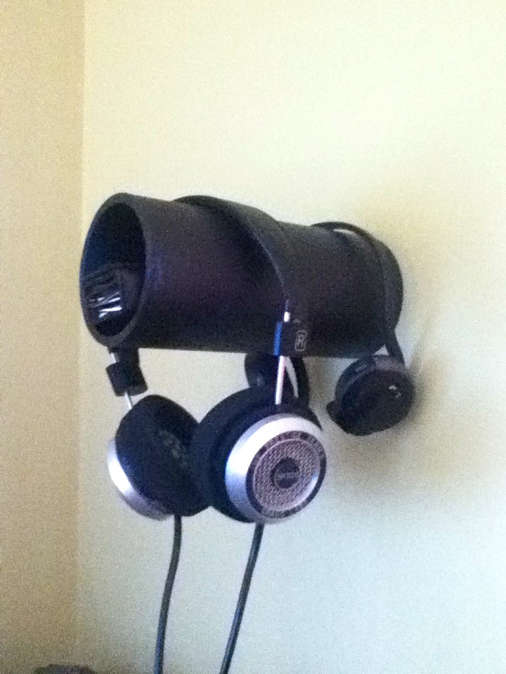 Diy headphone best sale wall mount