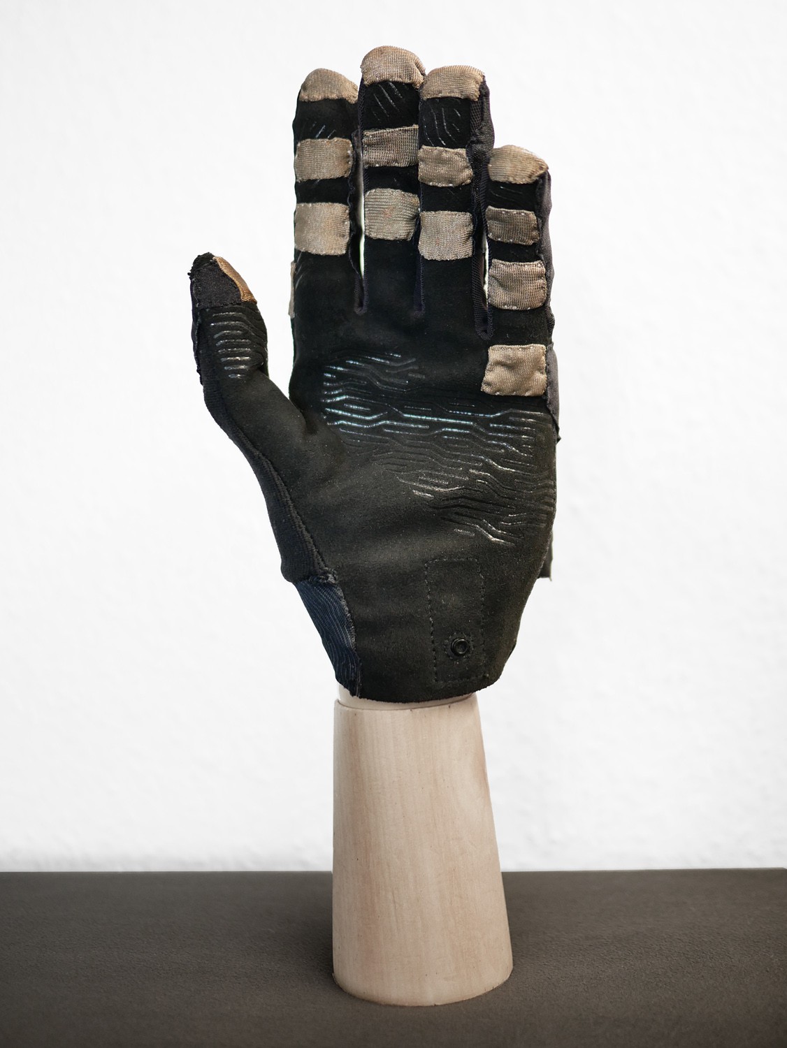 Gallery | SNEAKY GESTURES V2 | Hackaday.io