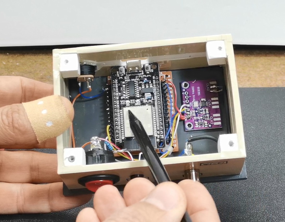 The Ultimate Smartphone VFO ESP32 & Si5351 Wireles | Hackaday.io