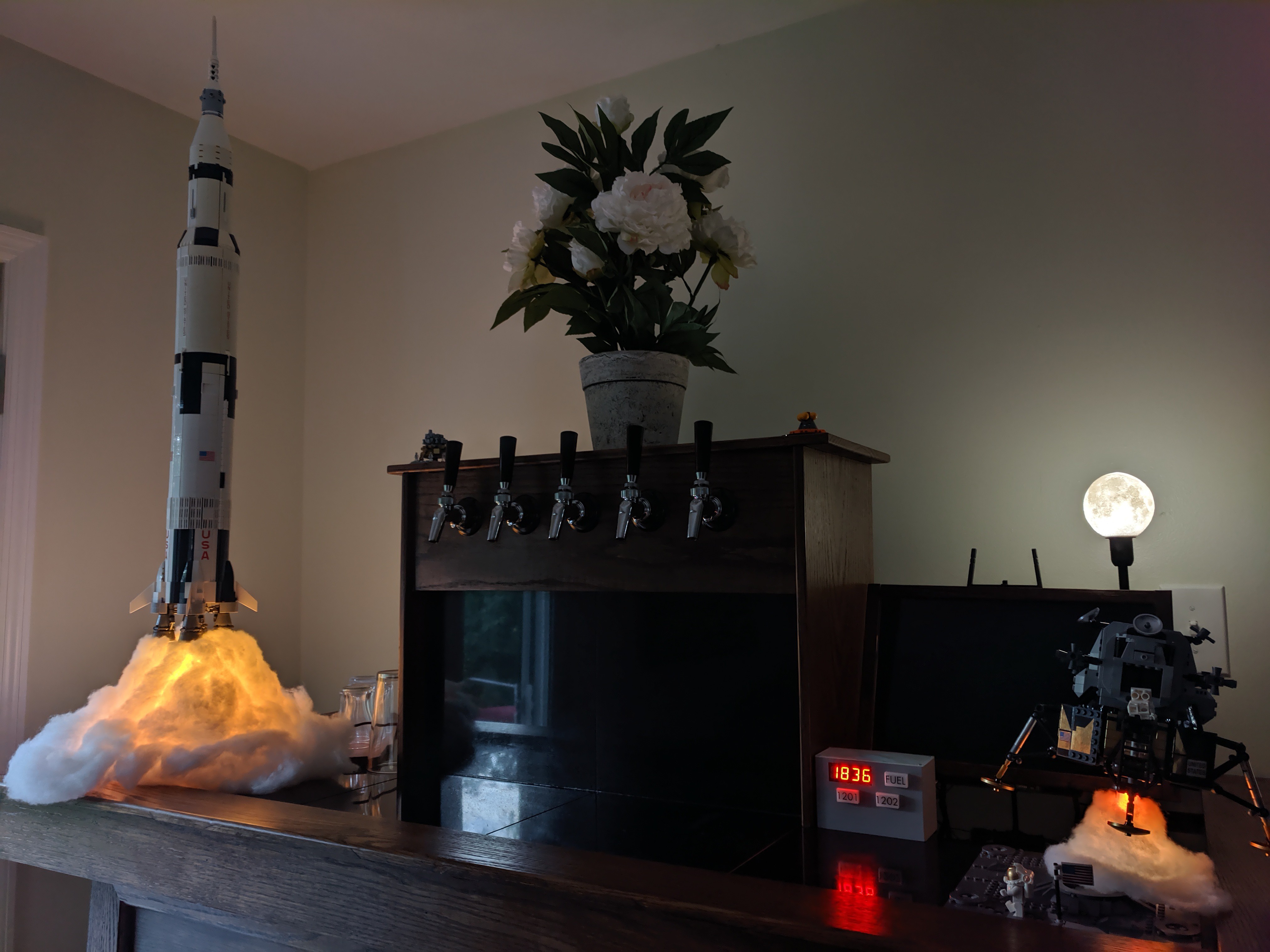 Lego saturn v light cheap and sound