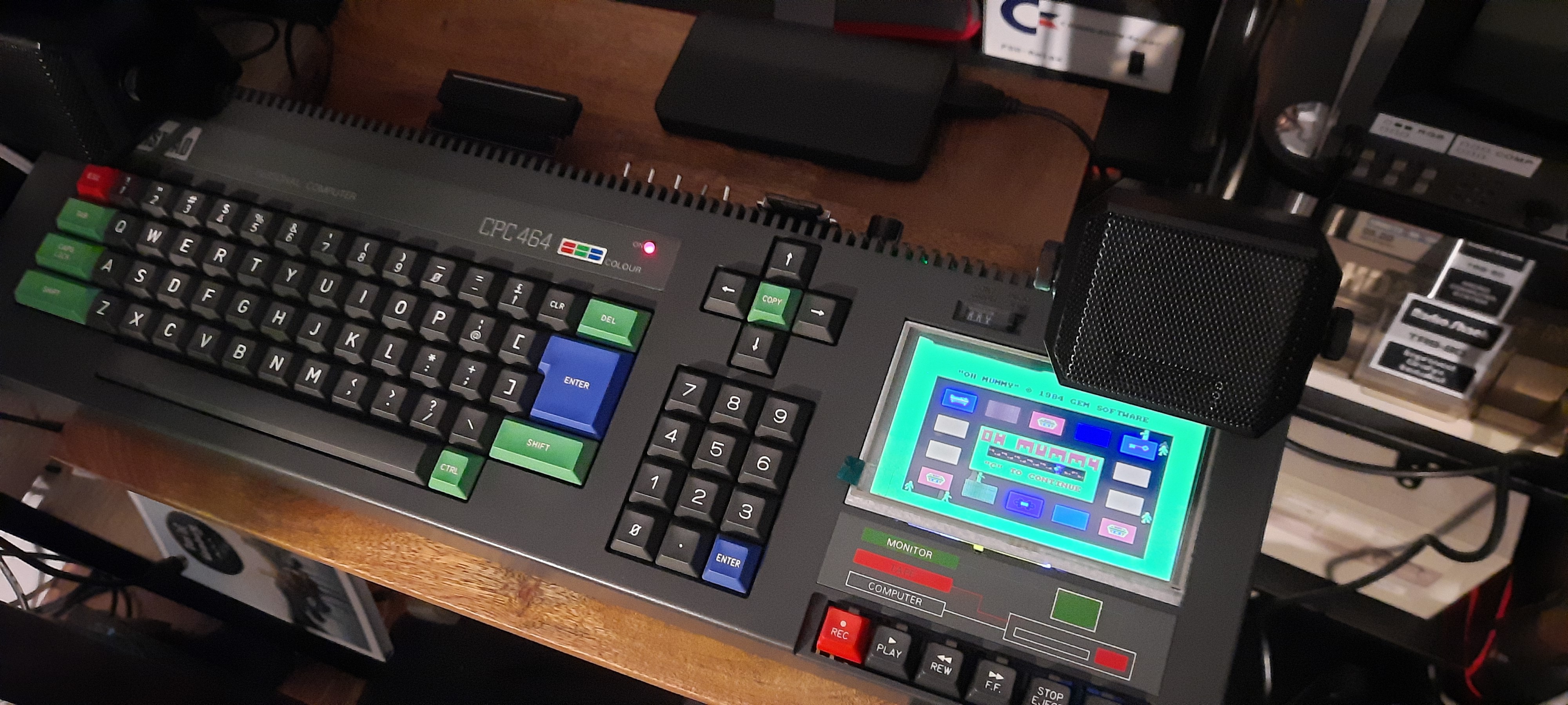 The Amstrad CPC Portable Details Hackaday.io