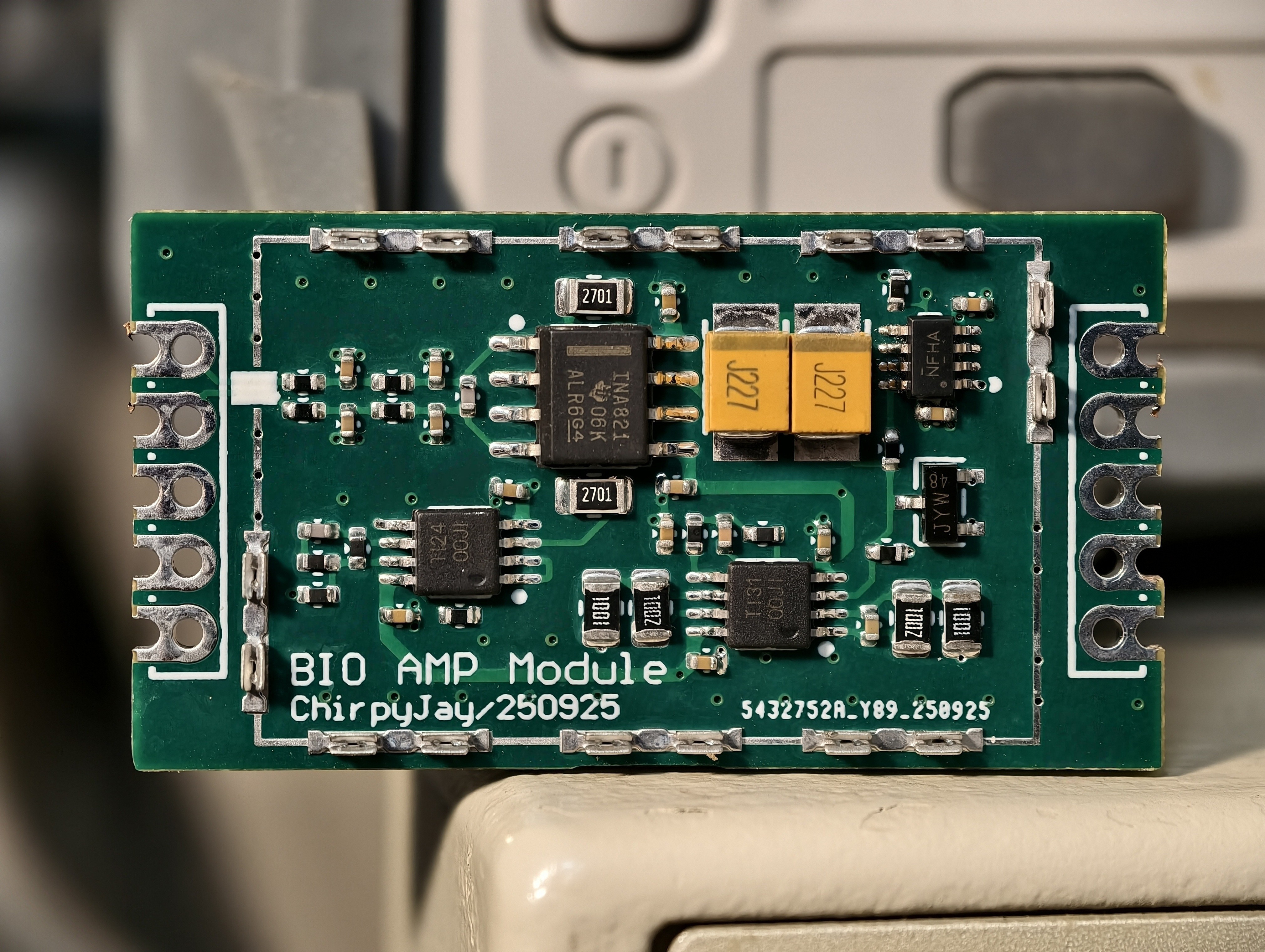 Gallery | DIY ECG With Discrete Analog Front End | Hackaday.io
