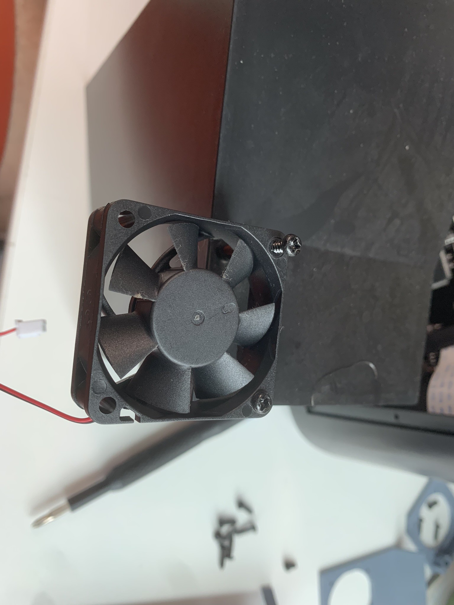 UPGRADE an Airbrush Spray Booth - with LED Light and Noctua Fan! 