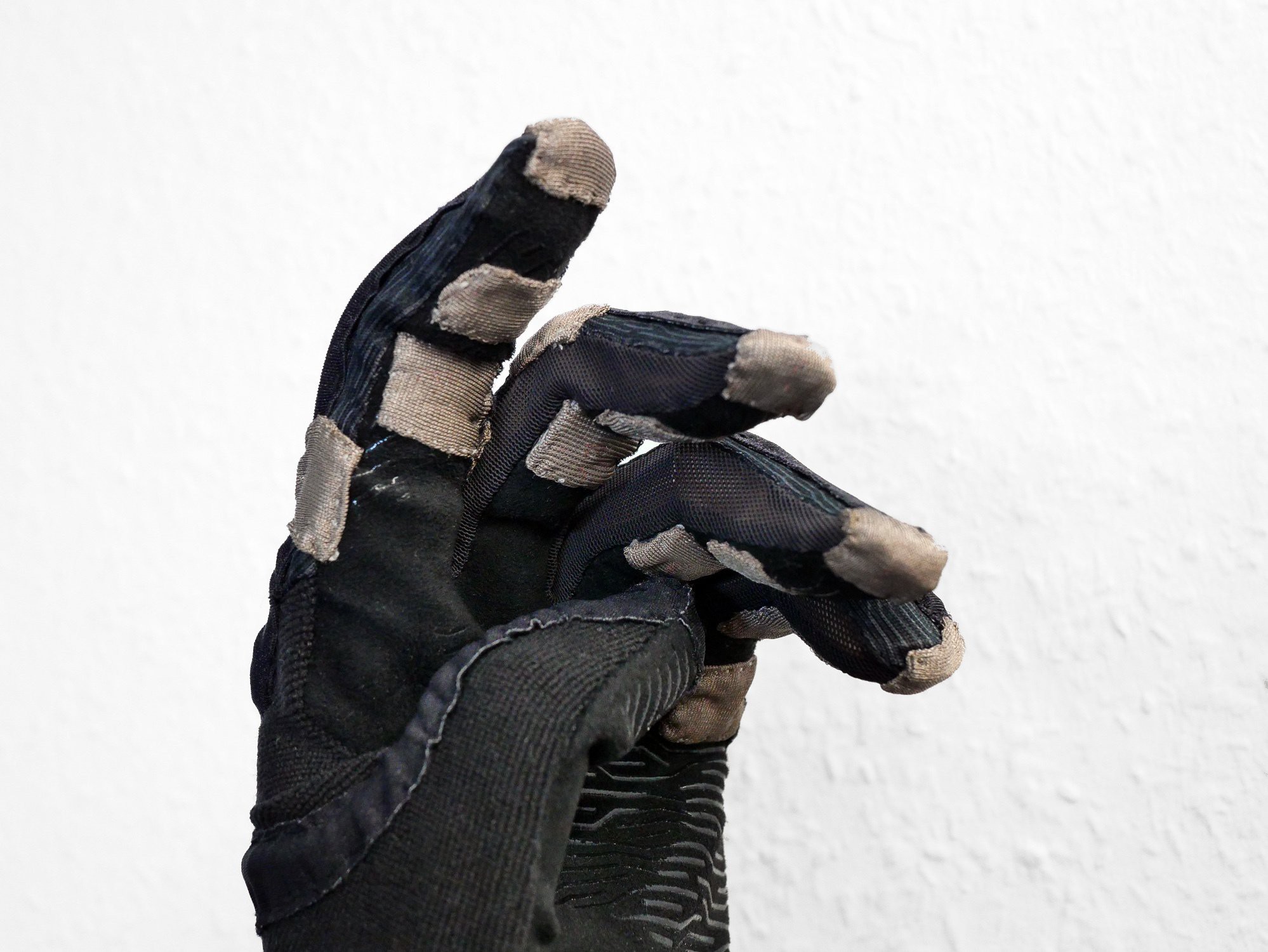 Gallery | SNEAKY GESTURES V2 | Hackaday.io