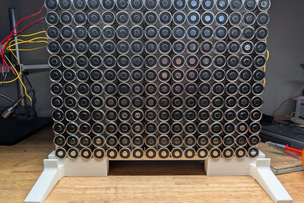 Animated Ferrofluid Display Using Electromagnets