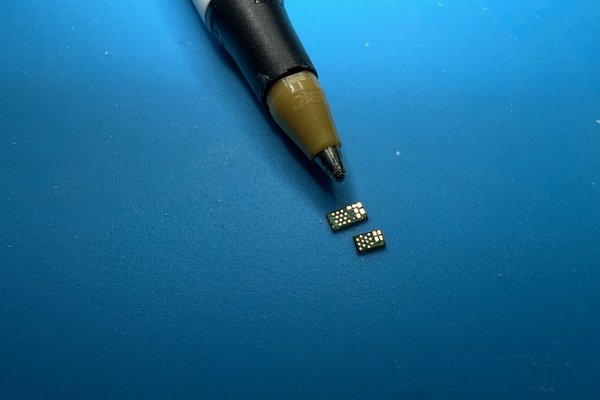 Worlds Smallest Blinky LED