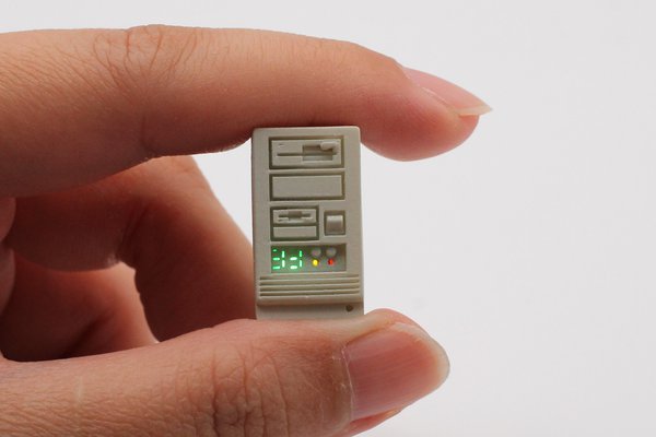 RetroTower: A Miniature 386-Era PC with Boot Sounds