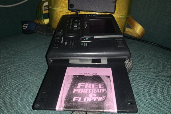 Free Portraits on Floppies