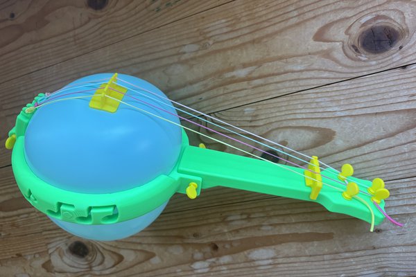 Balloon Banjo: A Tunable Resonator You Inflate