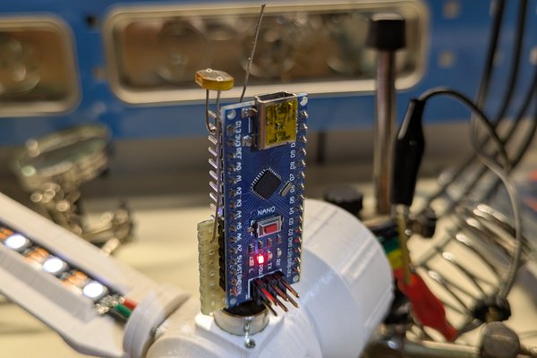 SateLight - A customizable, modular desktop light