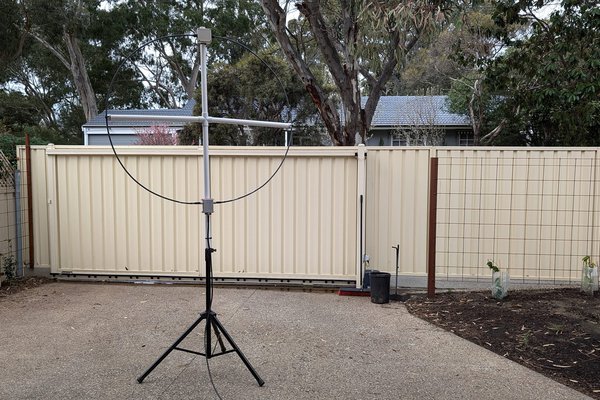 Moebius Magnetic Loop Antenna