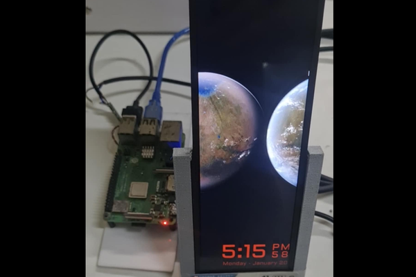 Pi Digital Clock 7.84 Inch Display