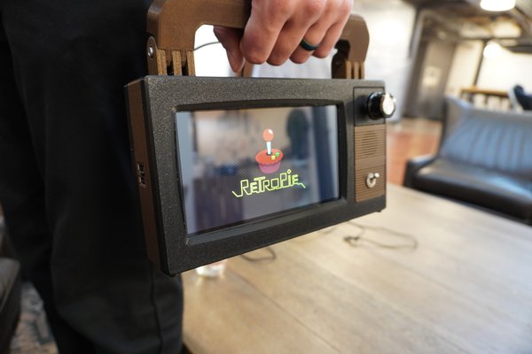 Retrovision Z2W
