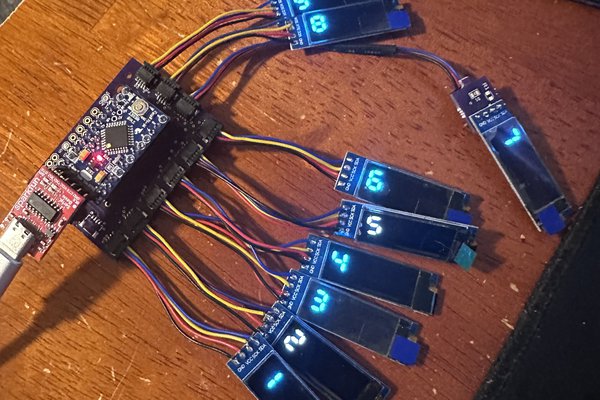 Arduino ProMini Drives 9 Independant OLED Displays