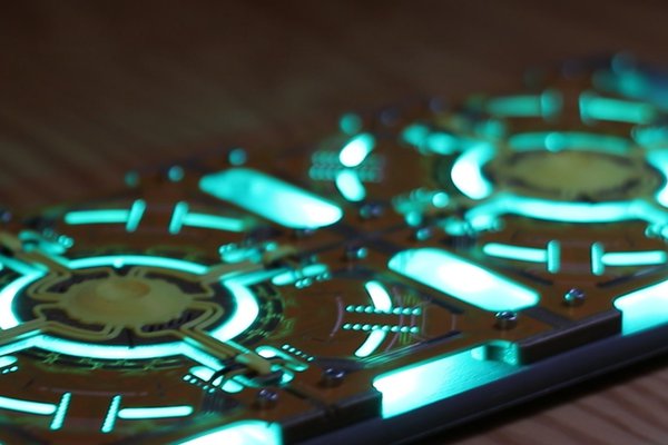 Using PCBs as Greebles in Back-lit SciFi Panel