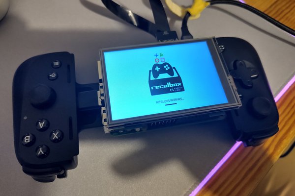 Modular Handheld Console with Raspberry Pi 5