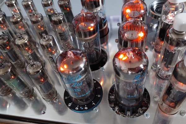 No-Silicon digital clock