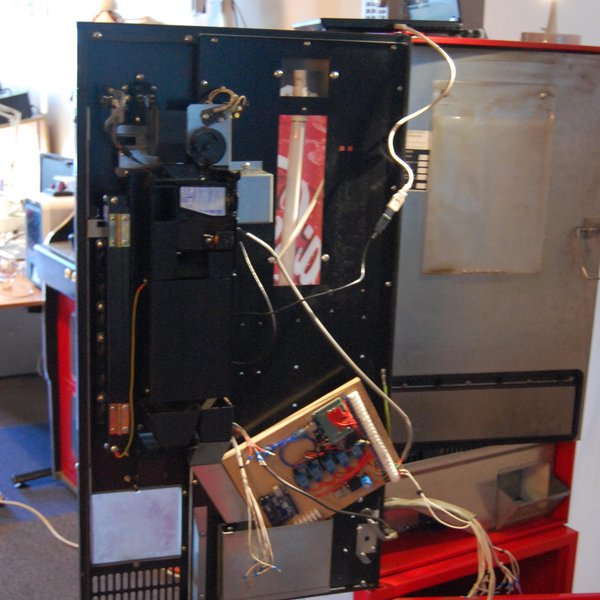 Restoration of a vending machine for cans | Hackaday.io