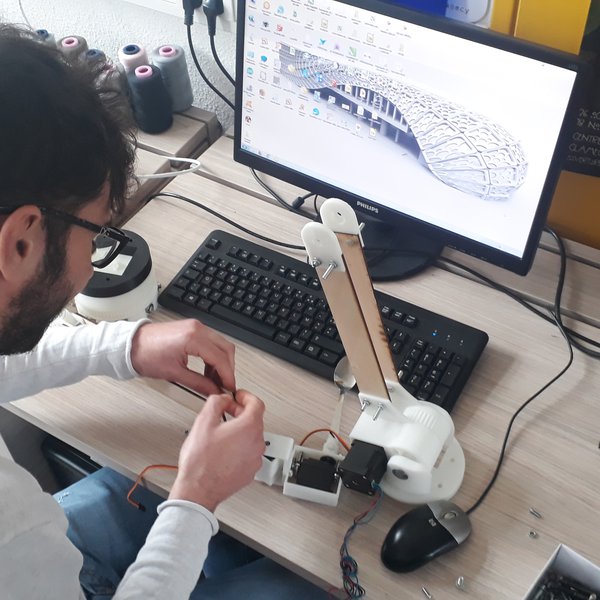 Open assistive robotic arm for meal | Hackaday.io