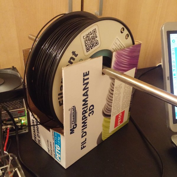 Simple Filament Spool Holder for 3D Printer (You Can Use the Box It Came  In) : 3 Steps - Instructables