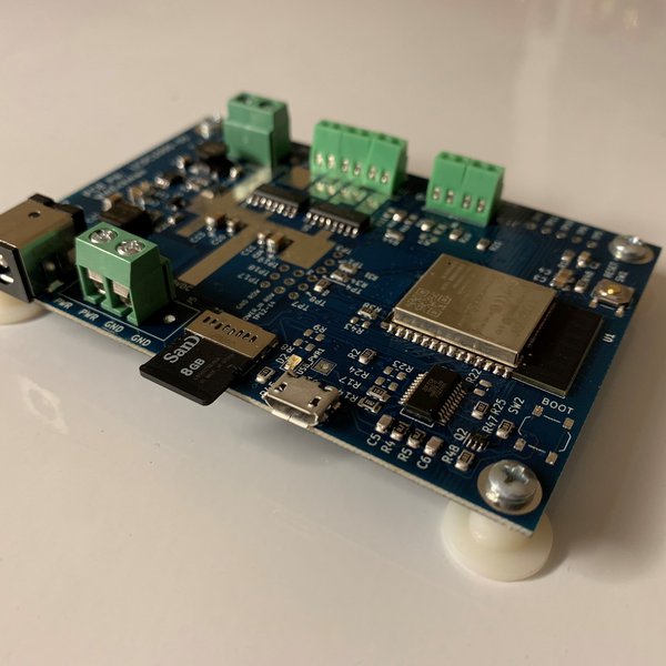 ESP32 LED & Motor Driver | Hackaday.io