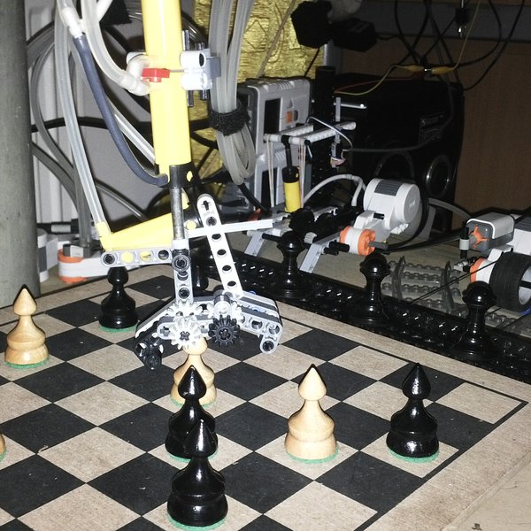 Chess Playing Robot Arm That Will Beat You! 