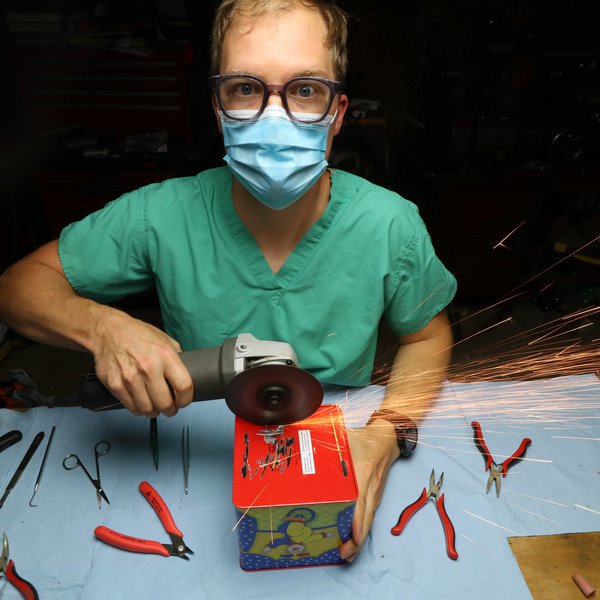 Hacking a jack in the box | Hackaday.io