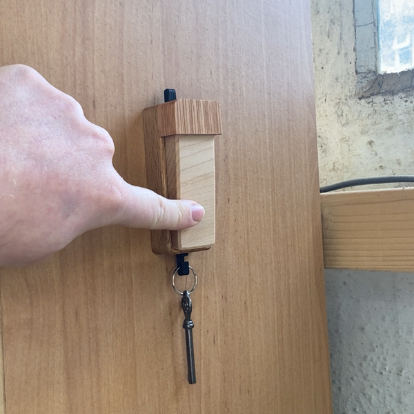A Satisfying Mechanism That Hooks Your Keys | Hackaday.io