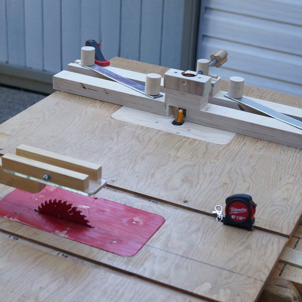 A mini woodworking portable workshop on a 3 legs | Hackaday.io