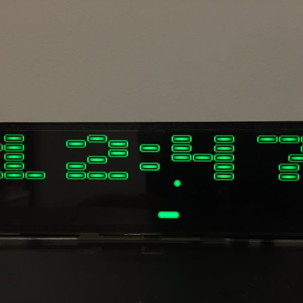 Arkaclock: Retro arcade Arkanoid with clock | Hackaday.io