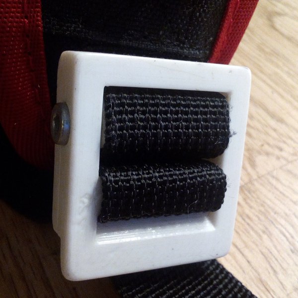 No-Sew Repair of Backpack Buckle : 8 Steps (with Pictures) - Instructables