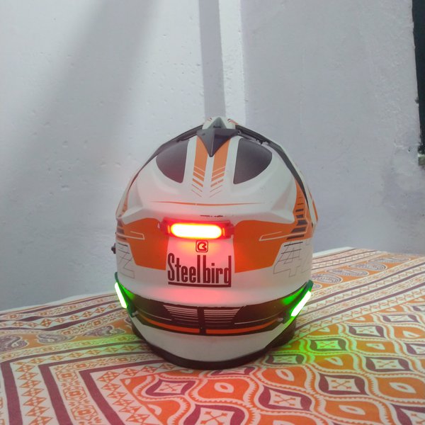 smart helmet light system