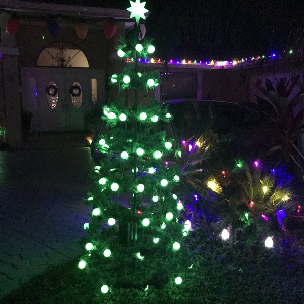 Reviving the Incredible Holiday Lightshow Tree | Hackaday.io