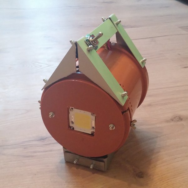Yet another 100W LED flashlight | Hackaday.io