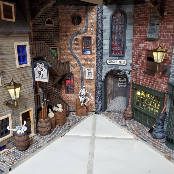 Knockturn Alley Book Nook | Hackaday.io